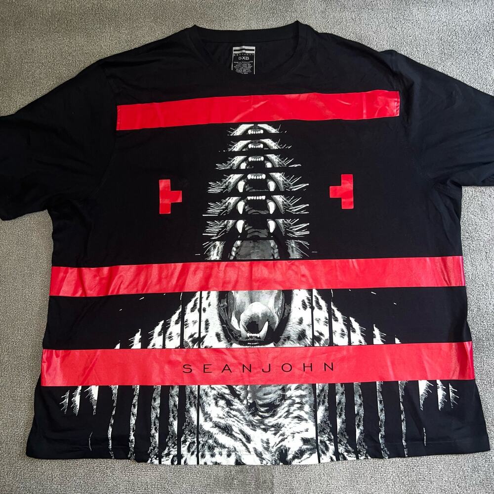 Sean John Mens Black Roaring Tiger King Graphic Black Red T-Shirt